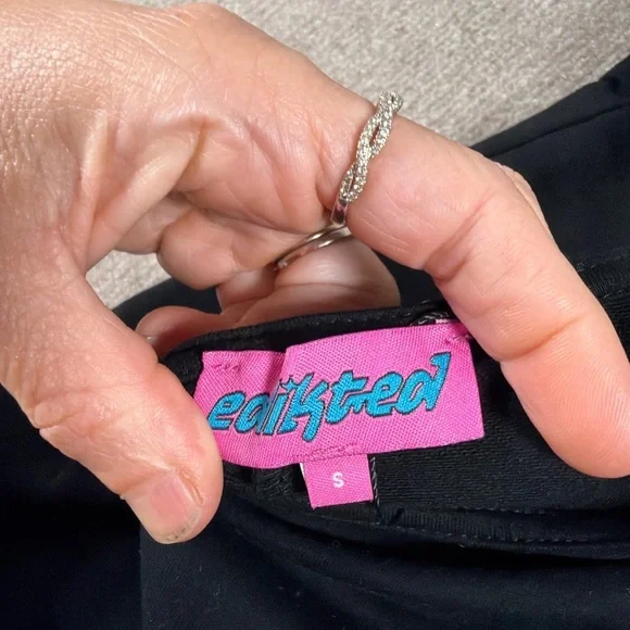 Black Short Sleeve Romper 1443 - Picture 3 of 3